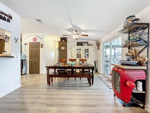 Dining - 21320 Paradise Way, Eustis, FL 32736 photo 1 of 4