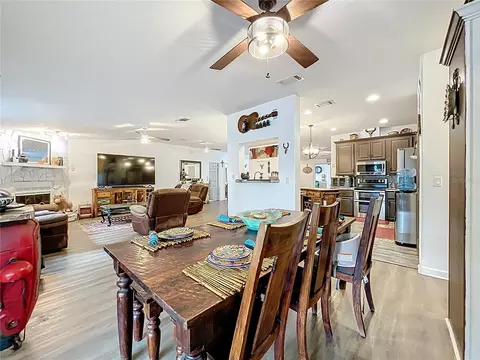 Dining - 21320 Paradise Way, Eustis, FL 32736 photo 3 of 4