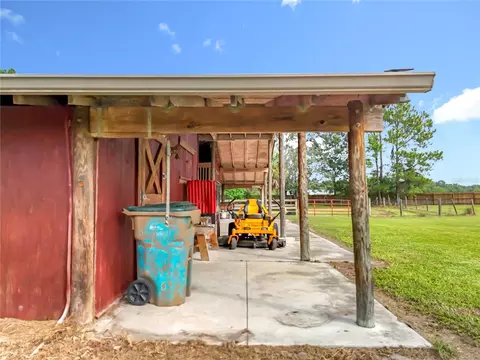 Exterior - 21320 Paradise Way, Eustis, FL 32736 photo 21 of 30