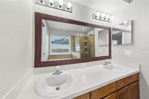 Bath - 12807 Raysbrook Dr, Riverview, FL 33569 photo 1 of 4