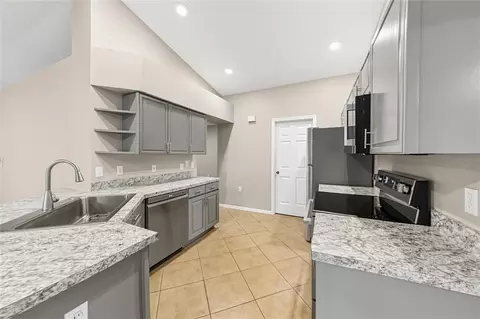 Kitchen - 12807 Raysbrook Dr, Riverview, FL 33569 photo 1 of 2