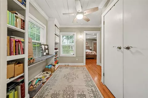 Entry Way - 2005 E Marks St, Orlando, FL 32803 photo 2 of 3