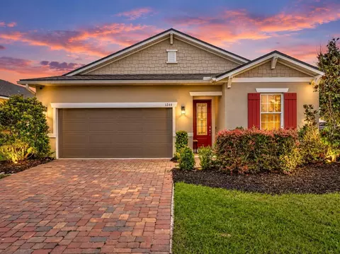 1244 Stratton Ave, Groveland, FL 34736