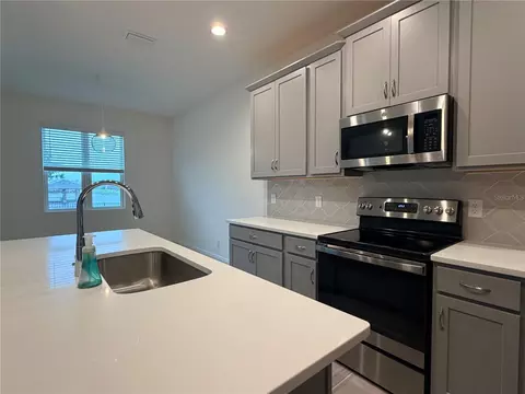Kitchen - 2699 Nottel Dr, Saint Cloud, FL 34772 photo 5 of 6