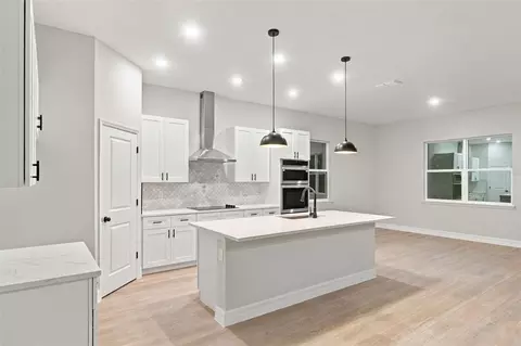 Kitchen - 42435 Royal Trails Rd, Eustis, FL 32726 photo 2 of 5