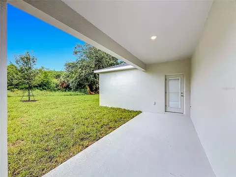 Exterior - 106 Fruitwood Ave, Eustis, FL 32726 photo 6 of 7