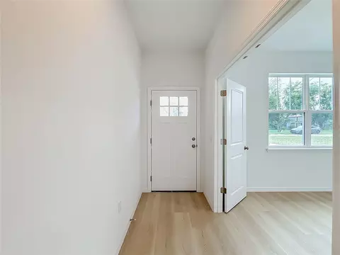 Entry Way - 106 Fruitwood Ave, Eustis, FL 32726 photo 1 of 1