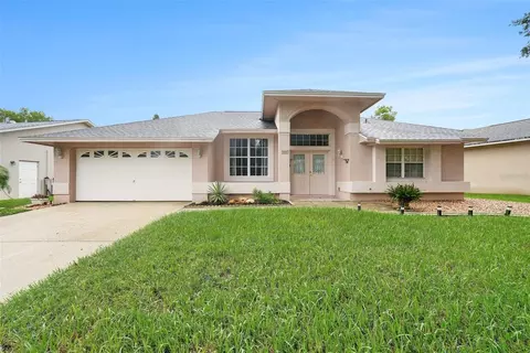 907 Brittany Park Blvd, Tarpon Springs, FL 34689