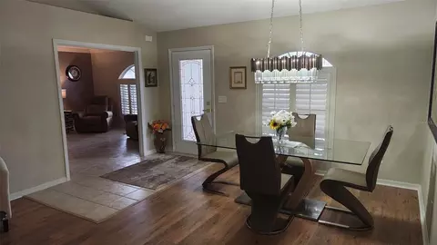Dining - 11071 SE 174th Loop, Summerfield, FL 34491 photo 2 of 2