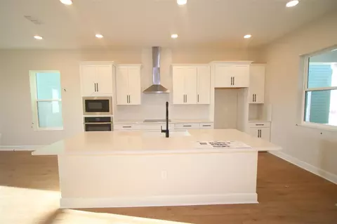 Kitchen - 3086 Bonfire Path, Saint Cloud, FL 34771 photo 1 of 3
