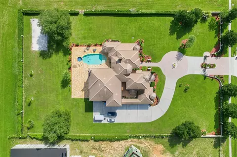 View/Area - 9615 Windy Ridge Rd, Windermere, FL 34786 photo 1 of 9