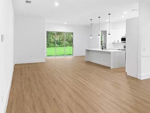 Living - 4091 SW 130th Loop, Ocala, FL 34473 photo 2 of 5