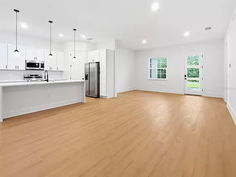 Living - 4091 SW 130th Loop, Ocala, FL 34473 photo 3 of 5