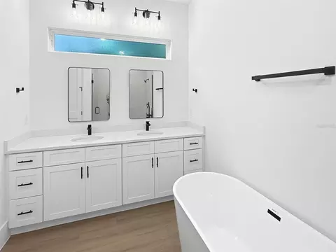 Bath - 4091 SW 130th Loop, Ocala, FL 34473 photo 3 of 7