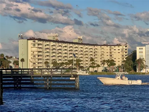 100 Silver Beach Ave #720, Daytona Beach, FL 32118