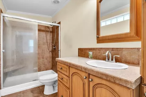 Bath - 5188 Pine Level Rd, Ona, FL 33865 photo 2 of 3