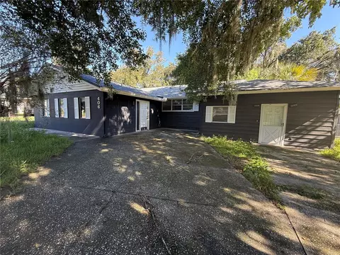 406 E Young St, Plant City, FL 33563
