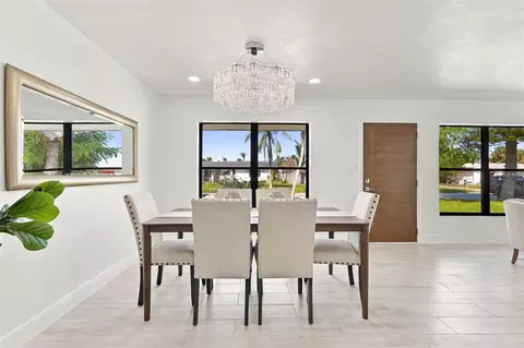 Dining - 356 W Exeter St, Satellite Beach, FL 32937 photo 3 of 3