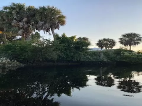 2571 Oberon Rd, Englewood, FL 34224