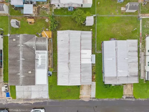 View/Area - 137 Pine Tree Dr, Debary, FL 32713 photo 1 of 5