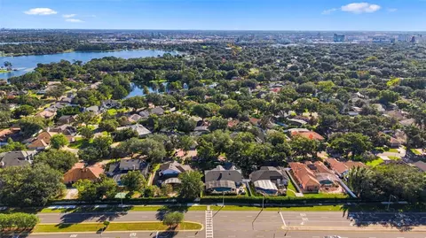 View/Area - 7709 Apple Tree Cir, Orlando, FL 32819 photo 2 of 4