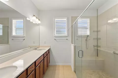 Bath - 10378 SW 96th Loop, Ocala, FL 34481 photo 3 of 4