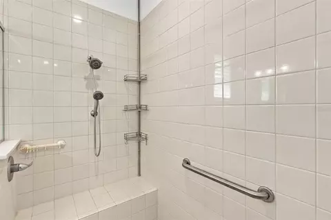 Bath - 10378 SW 96th Loop, Ocala, FL 34481 photo 4 of 4