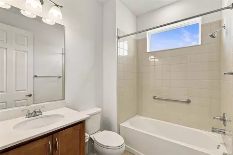 Bath - 10378 SW 96th Loop, Ocala, FL 34481 photo 1 of 4
