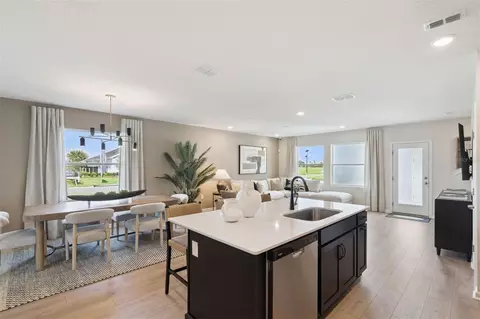 Kitchen - 5030 Orinoco Ln, Saint Cloud, FL 34771 photo 5 of 5