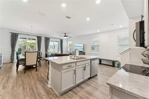 Kitchen - 2356 Shadowland Loop, Winter Park, FL 32792 photo 1 of 3