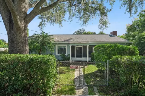 Exterior - 2614 Fairview Ave, Seffner, FL 33584 photo 4 of 8