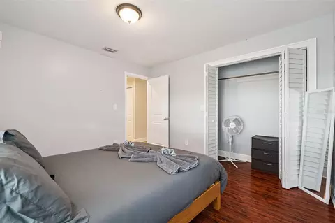 Bedroom - 2614 Fairview Ave, Seffner, FL 33584 photo 4 of 8