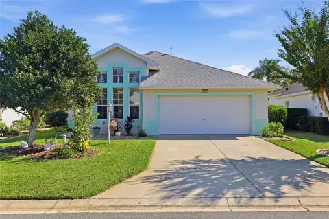 5604 Gulf Stream St, Tavares, FL 32778