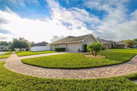 Exterior - 702 Country Walk Cv, Eagle Lake, FL 33839 photo 3 of 7