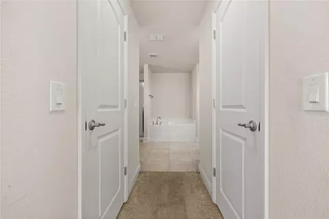 Entry Way - 702 Country Walk Cv, Eagle Lake, FL 33839 photo 6 of 7