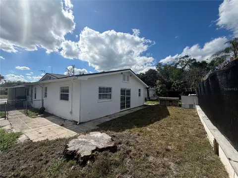 Exterior - 904 Spring Creek Dr, Ocoee, FL 34761 photo 5 of 7