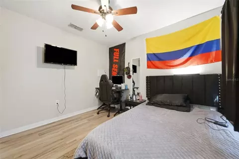 Bedroom - 7142 Five Oaks Dr, Harmony, FL 34773 photo 2 of 4
