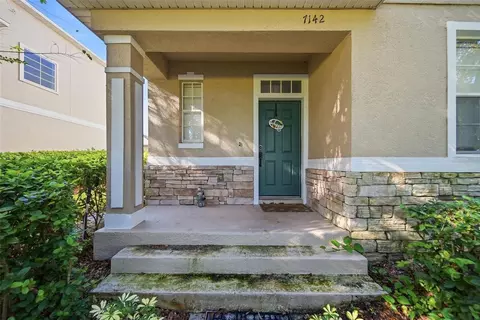 Exterior - 7142 Five Oaks Dr, Harmony, FL 34773 photo 4 of 6
