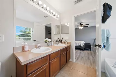 Other - 7142 Five Oaks Dr, Harmony, FL 34773 photo 5 of 8