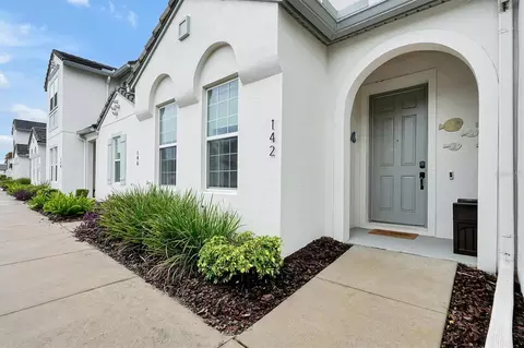 142 Captiva Dr, Davenport, FL 33896