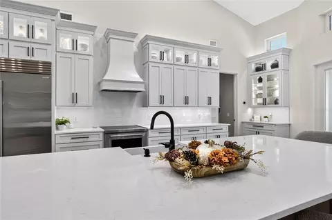 Kitchen - 34449 Parkview Ave, Eustis, FL 32736 photo 3 of 7