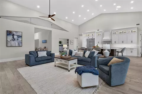Living - 34449 Parkview Ave, Eustis, FL 32736 photo 2 of 3
