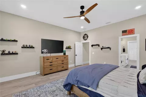 Bedroom - 34449 Parkview Ave, Eustis, FL 32736 photo 7 of 7
