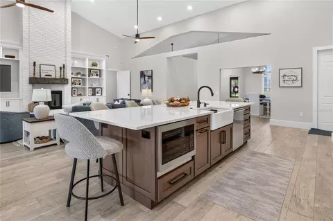 Kitchen - 34449 Parkview Ave, Eustis, FL 32736 photo 6 of 7