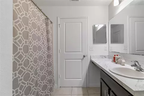 Bath - 3073 Sweet Acres Pl, Saint Cloud, FL 34772 photo 2 of 3