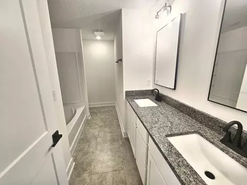 Bath - 7624 Bent Tree Loop, Saint Cloud, FL 34773 photo 1 of 2
