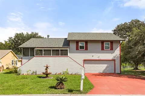 1869 Kings Point Blvd, Kissimmee, FL 34744