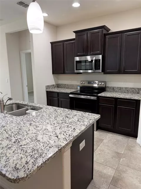 Kitchen - 168 Waterside Cir, Winter Haven, FL 33880 photo 1 of 3