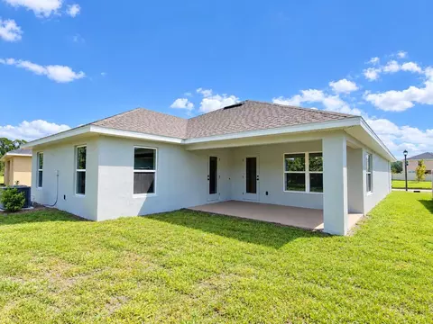 Exterior - 7696 Bent Tree Loop, Harmony, FL 34773 photo 3 of 4