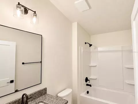 Bath - 7732 Bent Tree Loop, Saint Cloud, FL 34773 photo 1 of 2
